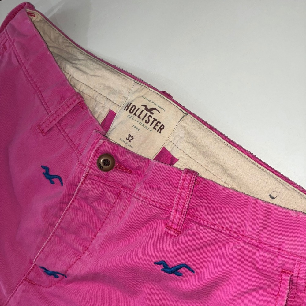 Hollister Men's 32 Pink Chino Shorts All Over Seagull Embroidered Fits 34